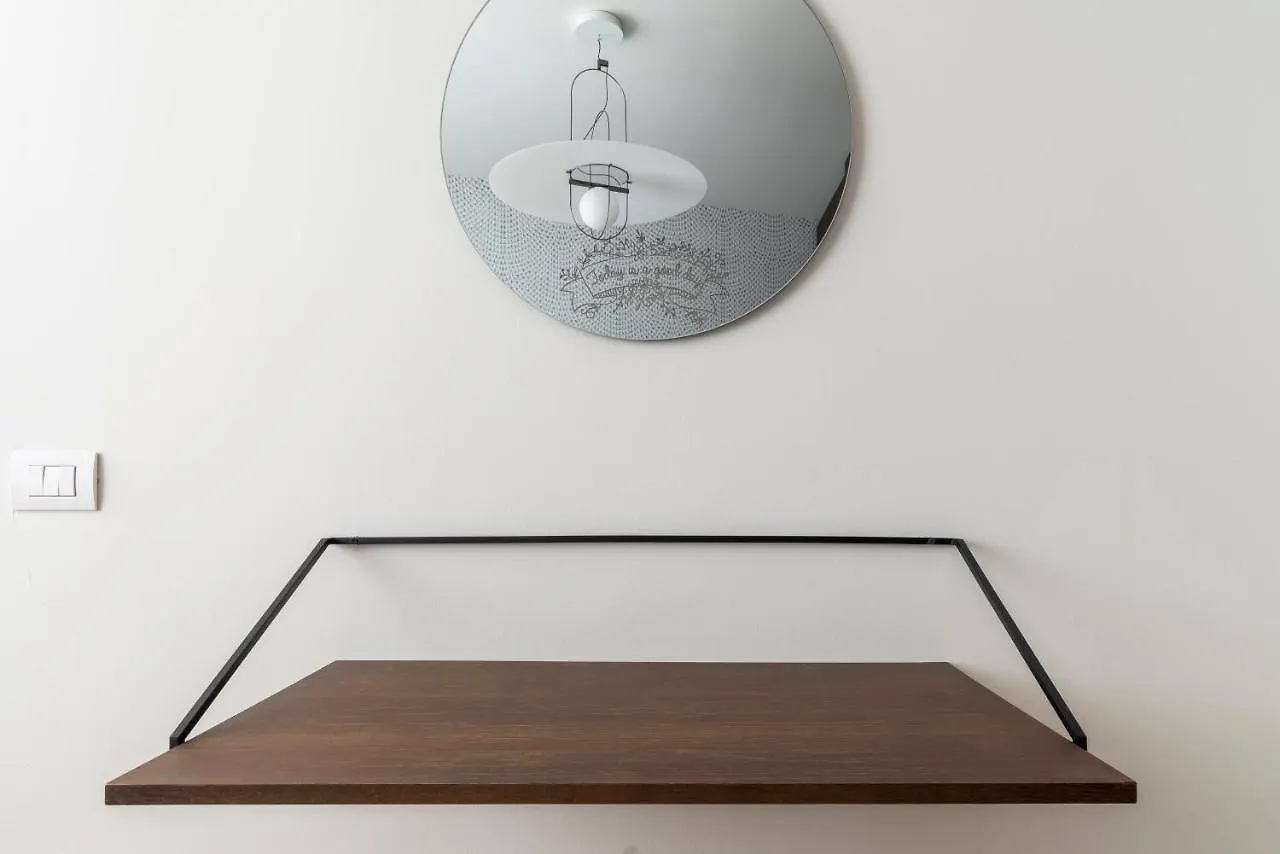 Design Apartment Navigli Milan 0*,  Italy