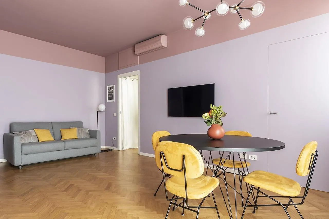 Design Apartment Navigli Milan