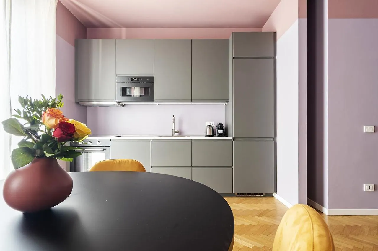 Design Apartment Navigli Milan
