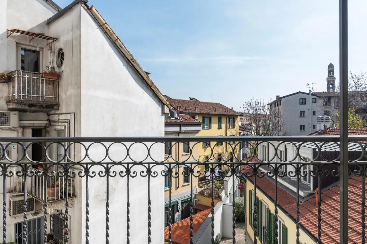 Design Apartment Navigli Milan